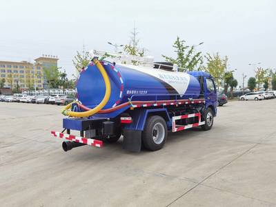 北京牌抽吸糞便車液態污物運輸車 CLW5120GXE6型吸糞車
